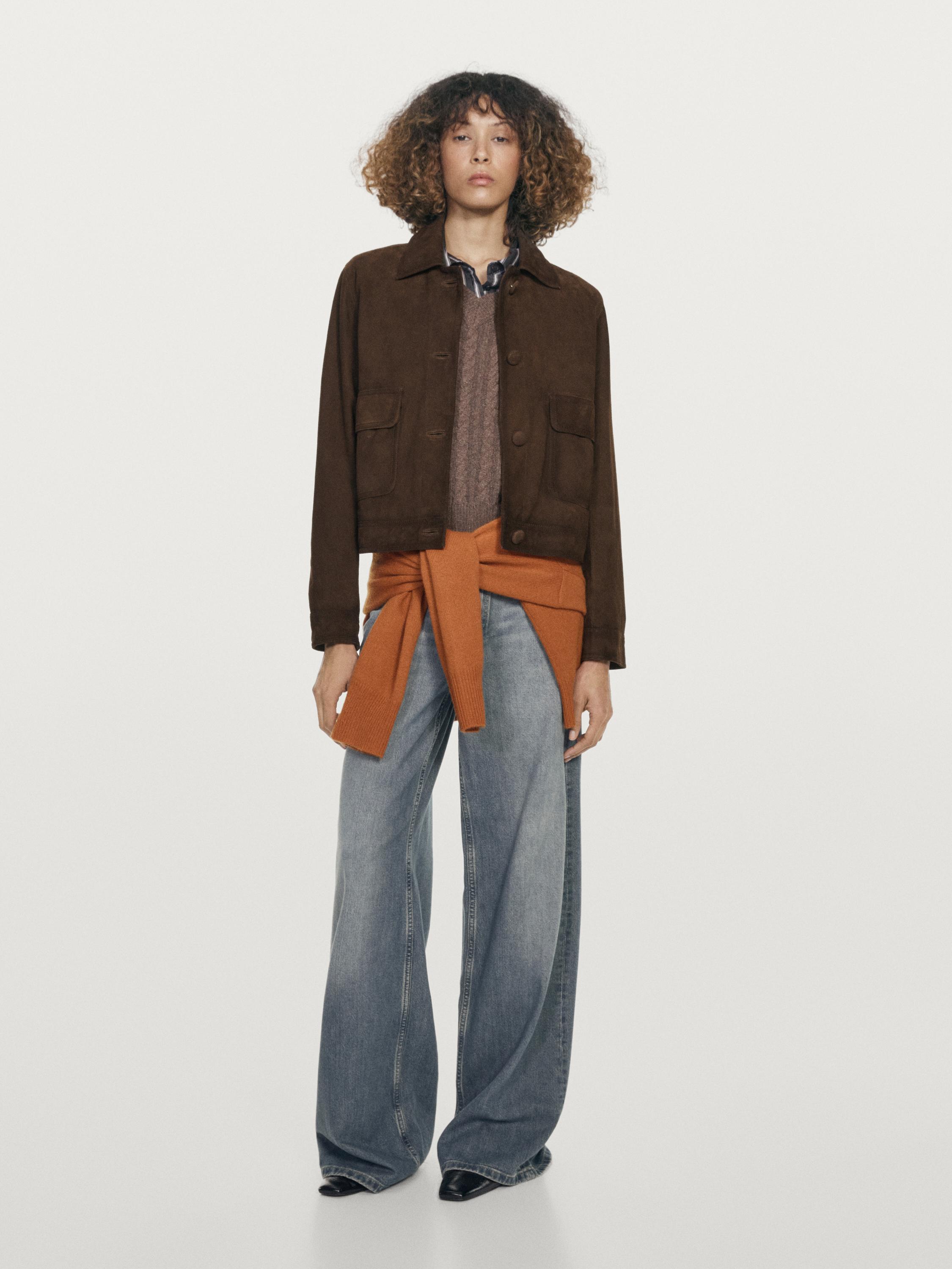 Veste courte boutons recouverts en cuir finition daim